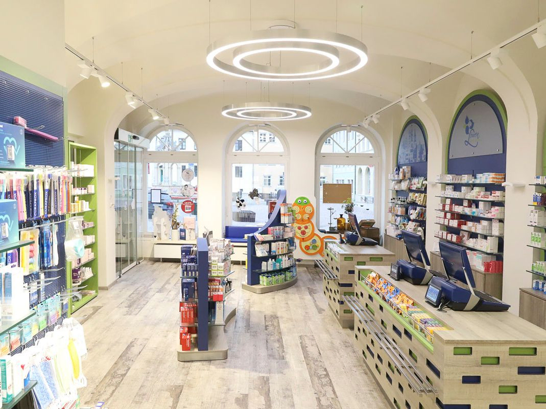 Blick in die Löwen Apotheke in Oschatz